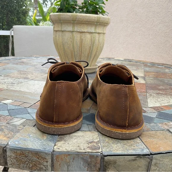 Clarks Chestnut Brown Leather Chukka Boots - Picture 6 of 7